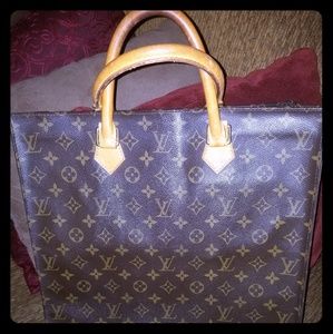 Louis Vuitton Sac plat